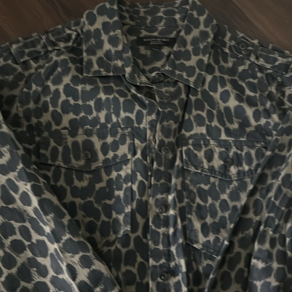 Button Down Shirt with Pattern - Picture 3 of 8